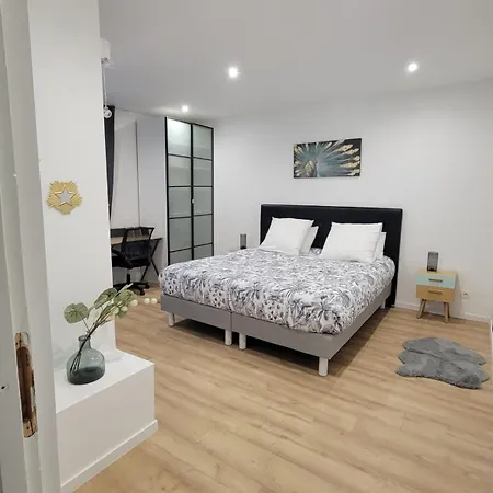 Cosy Proche De Paris Apartment