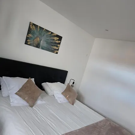 Apartment Cosy Proche De Paris Chambourcy